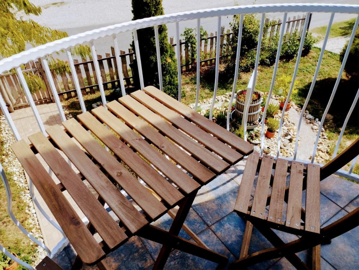 Regori Haz Hotell Balatongyörök Exteriör bild