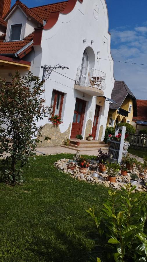 Regori Haz Hotell Balatongyörök Exteriör bild